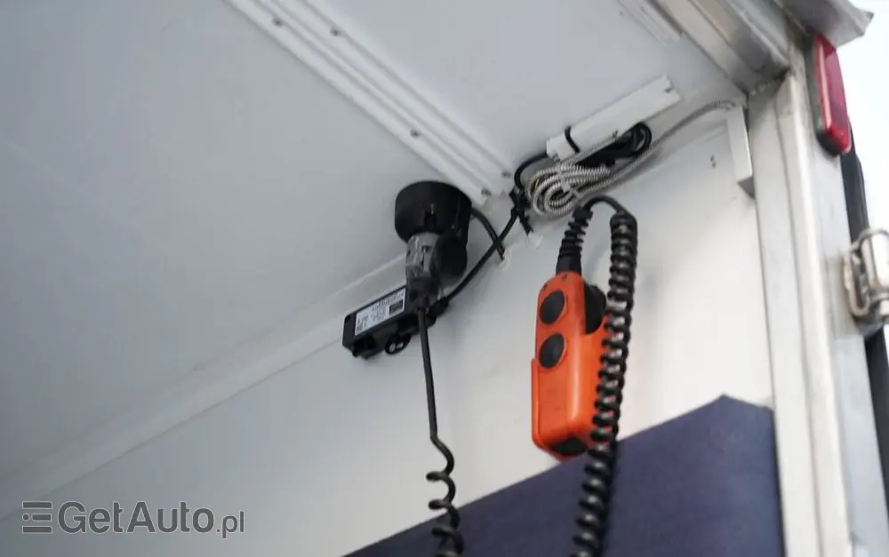 IVECO DAILY 65-170   / CHŁODNIA / AGREGAT XARIOS 300 / WINDA / AUTOMAT / DMC: 6 500 KG 