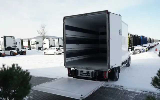 IVECO DAILY 65-170   / CHŁODNIA / AGREGAT XARIOS 300 / WINDA / AUTOMAT / DMC: 6 500 KG 