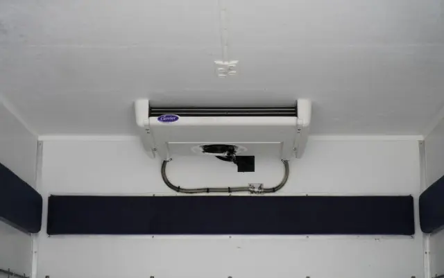 IVECO DAILY 65-170   / CHŁODNIA / AGREGAT XARIOS 300 / WINDA / AUTOMAT / DMC: 6 500 KG 