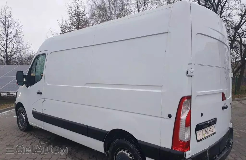 RENAULT Master 