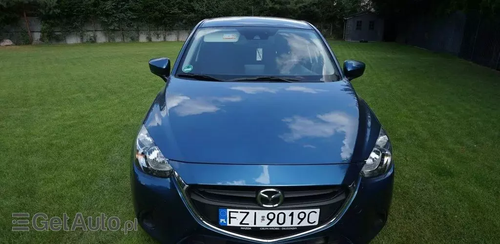 MAZDA 2 