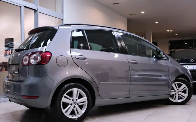 VOLKSWAGEN Golf Plus 1.6 TDI DPF MATCH