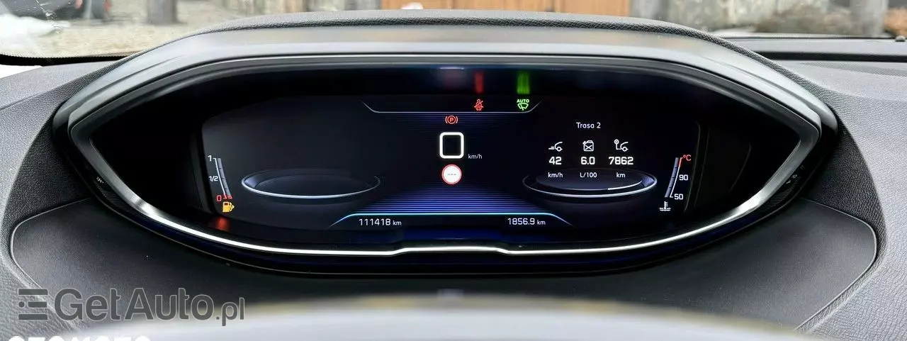 PEUGEOT 3008 1.5 BlueHDi Road Trip S&S