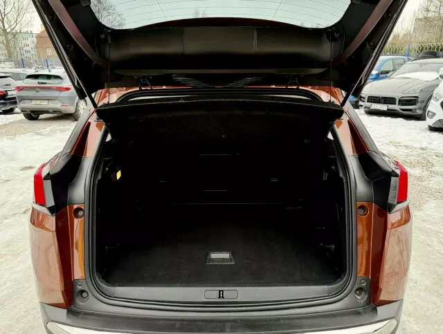 PEUGEOT 3008 1.5 BlueHDi Road Trip S&S