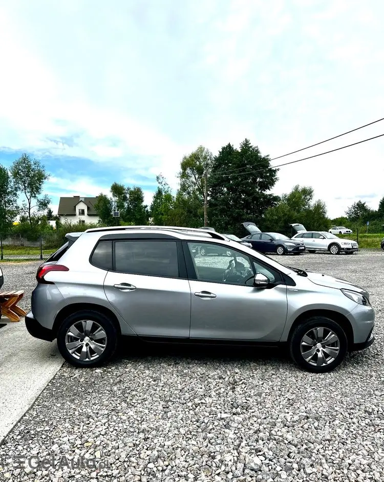 PEUGEOT 2008 1.2 VTi Allure