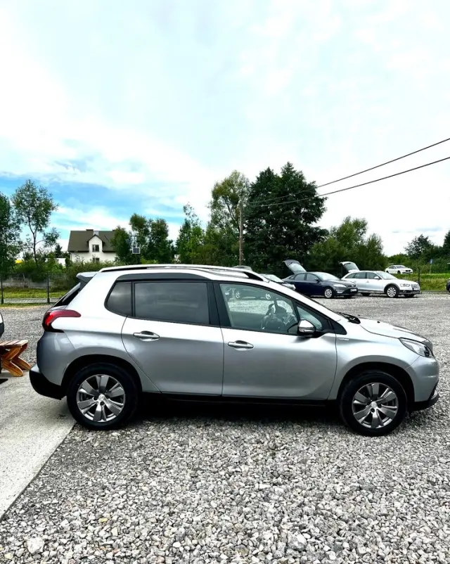 PEUGEOT 2008 1.2 VTi Allure