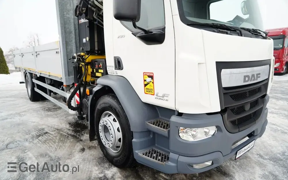 DAF LF 250 / 4X2 / SKRZYNIOWY - 7.30 + HDS HYVA HB 150XE3 / STEROWANIE RADIOWE / ROTATOR / MAX UDŹWIG: 5200 KG / EURO 6 