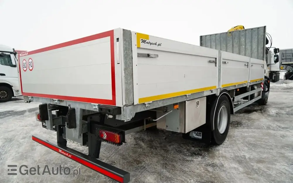 DAF LF 250 / 4X2 / SKRZYNIOWY - 7.30 + HDS HYVA HB 150XE3 / STEROWANIE RADIOWE / ROTATOR / MAX UDŹWIG: 5200 KG / EURO 6 