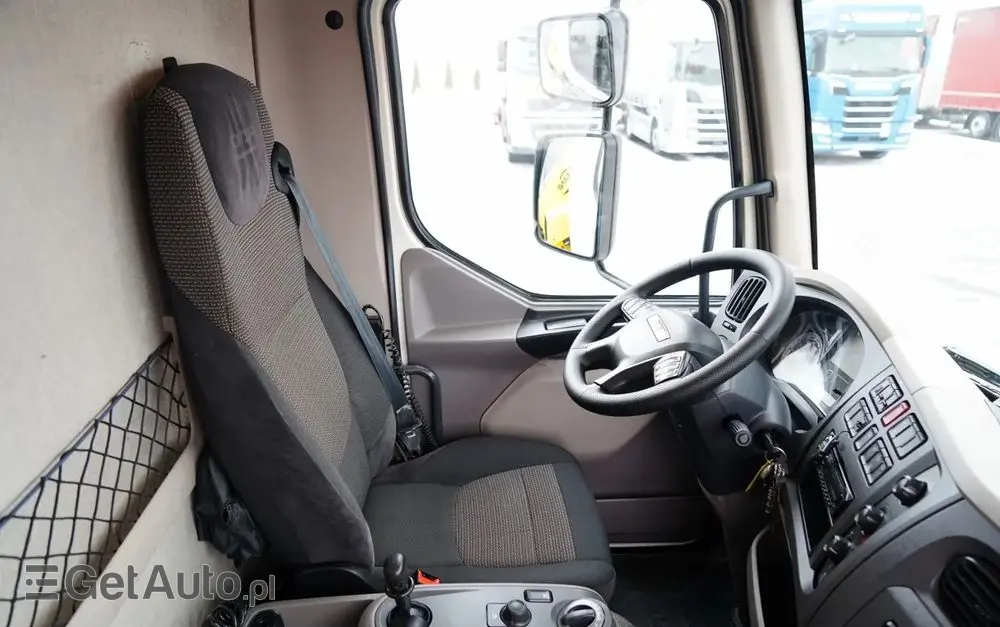 DAF LF 250 / 4X2 / SKRZYNIOWY - 7.30 + HDS HYVA HB 150XE3 / STEROWANIE RADIOWE / ROTATOR / MAX UDŹWIG: 5200 KG / EURO 6 