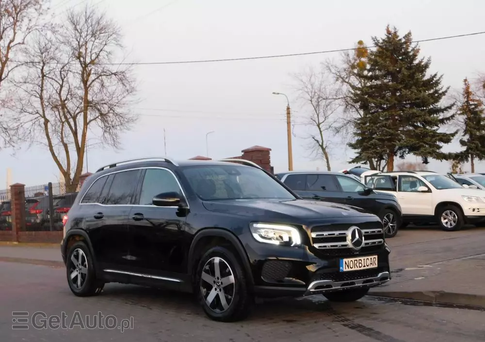 MERCEDES-BENZ GLB 200 d Progressive 8G-DCT