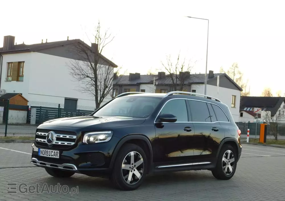 MERCEDES-BENZ GLB 200 d Progressive 8G-DCT