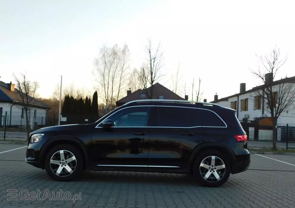 MERCEDES-BENZ GLB 200 d Progressive 8G-DCT