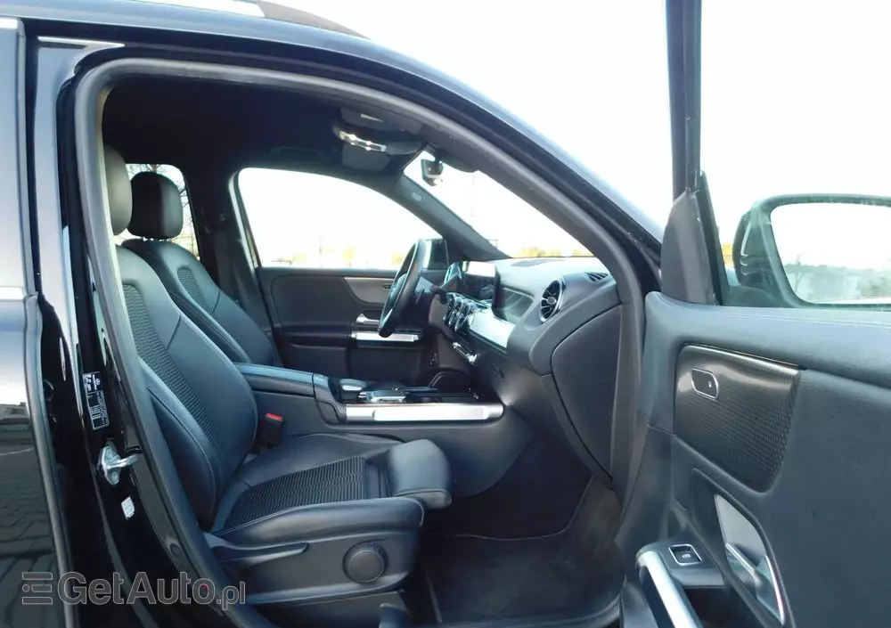 MERCEDES-BENZ GLB 200 d Progressive 8G-DCT