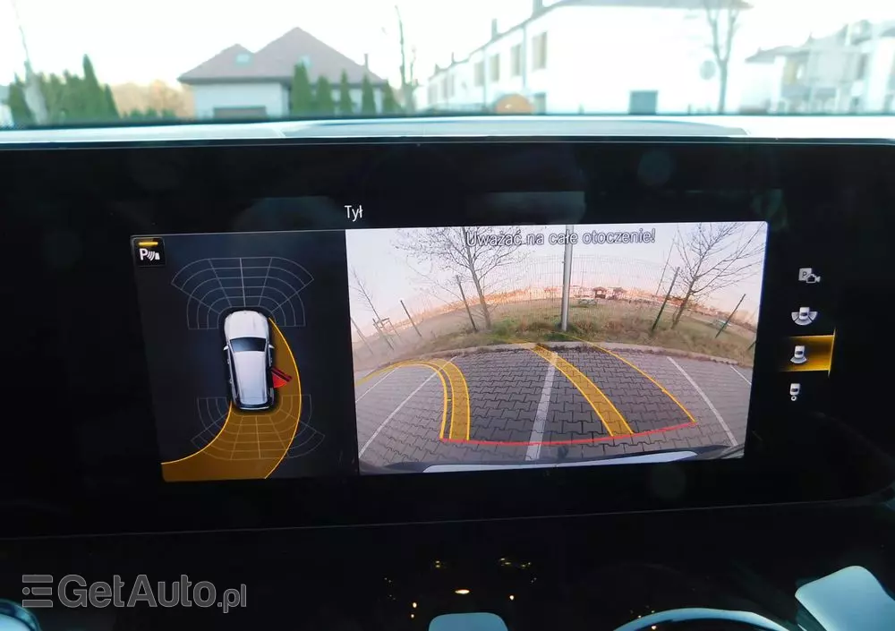 MERCEDES-BENZ GLB 200 d Progressive 8G-DCT