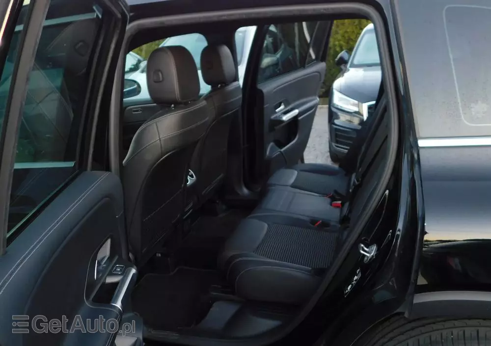 MERCEDES-BENZ GLB 200 d Progressive 8G-DCT