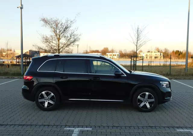 MERCEDES-BENZ GLB 200 d Progressive 8G-DCT