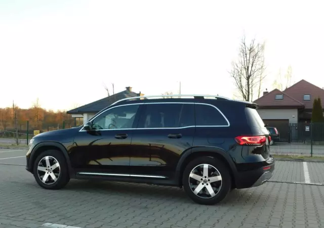 MERCEDES-BENZ GLB 200 d Progressive 8G-DCT