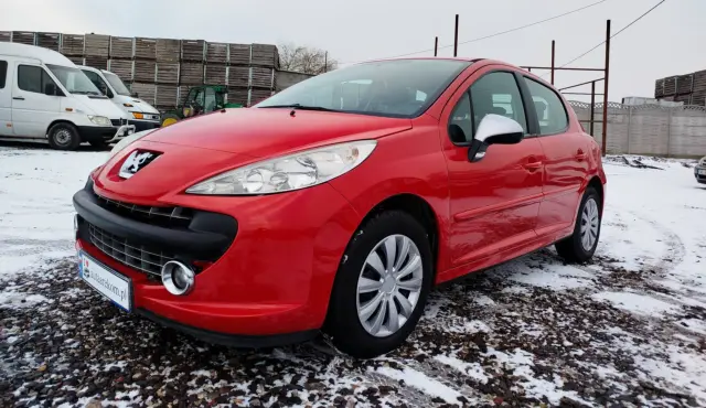 PEUGEOT 207 