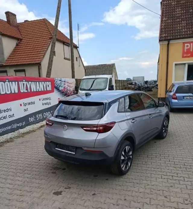OPEL Grandland 