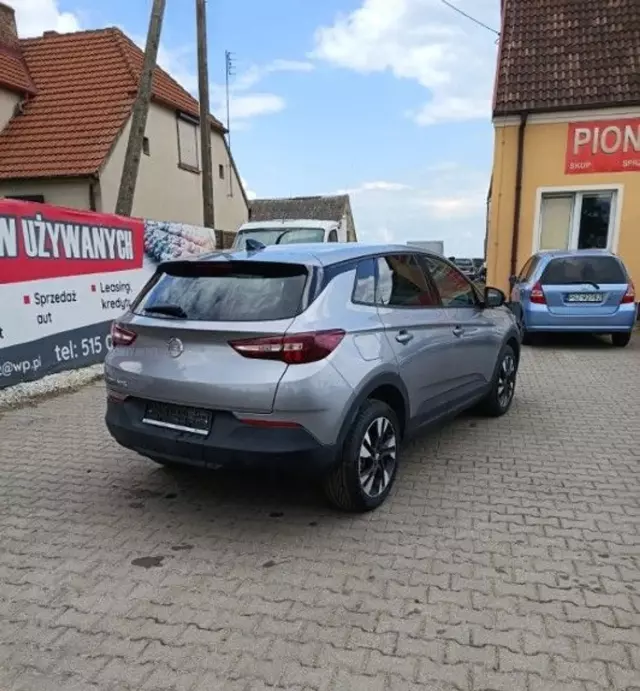 OPEL Grandland 