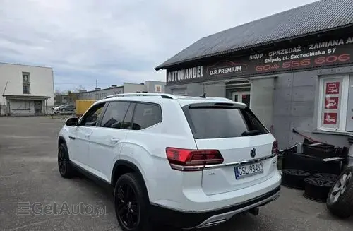 VOLKSWAGEN Atlas 