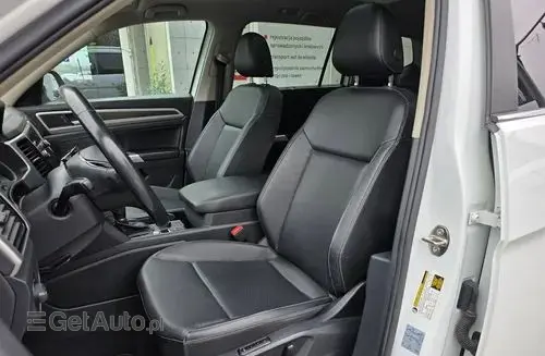 VOLKSWAGEN Atlas 