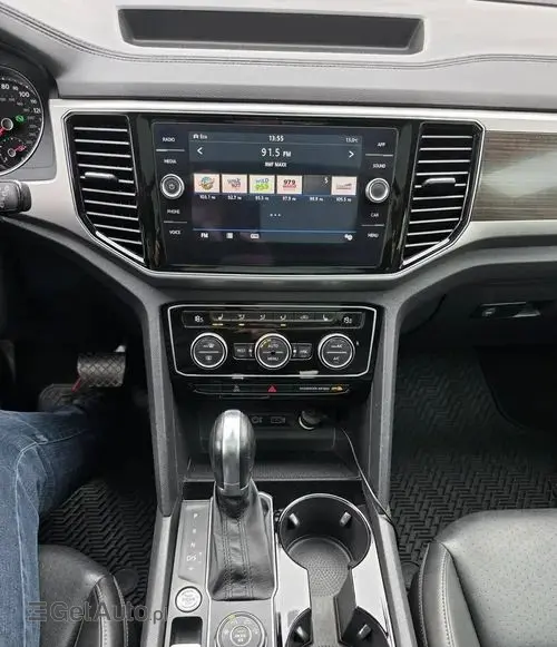 VOLKSWAGEN Atlas 