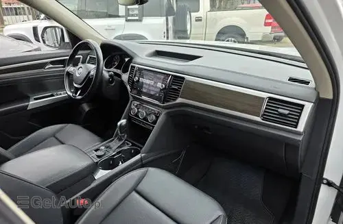 VOLKSWAGEN Atlas 