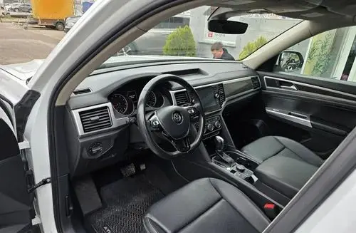 VOLKSWAGEN Atlas 