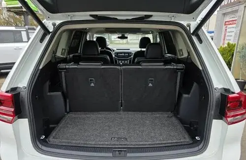 VOLKSWAGEN Atlas 