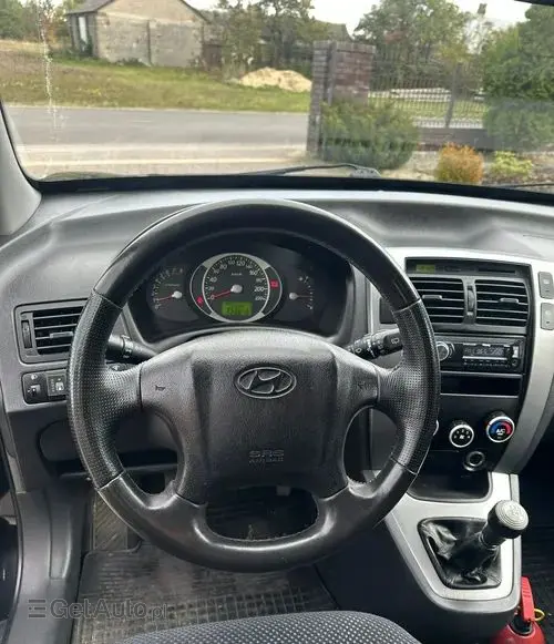 HYUNDAI Tucson 