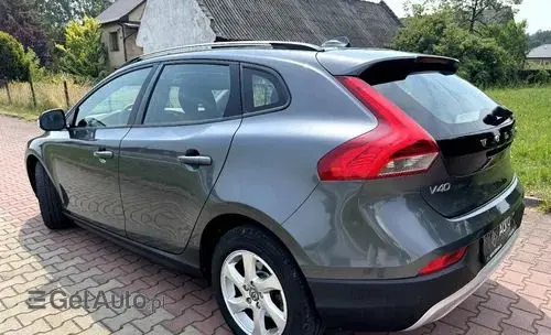 VOLVO V40 Cross Country 