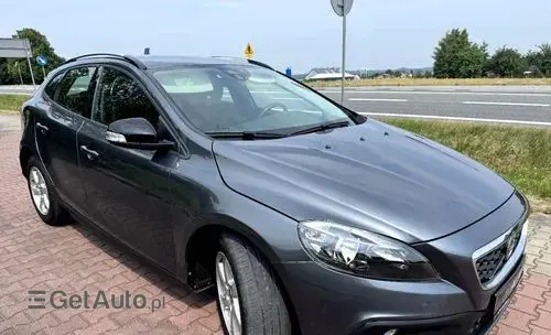 VOLVO V40 Cross Country 