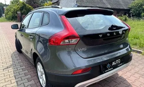 VOLVO V40 Cross Country 