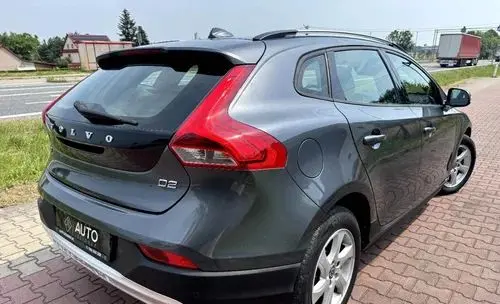 VOLVO V40 Cross Country 