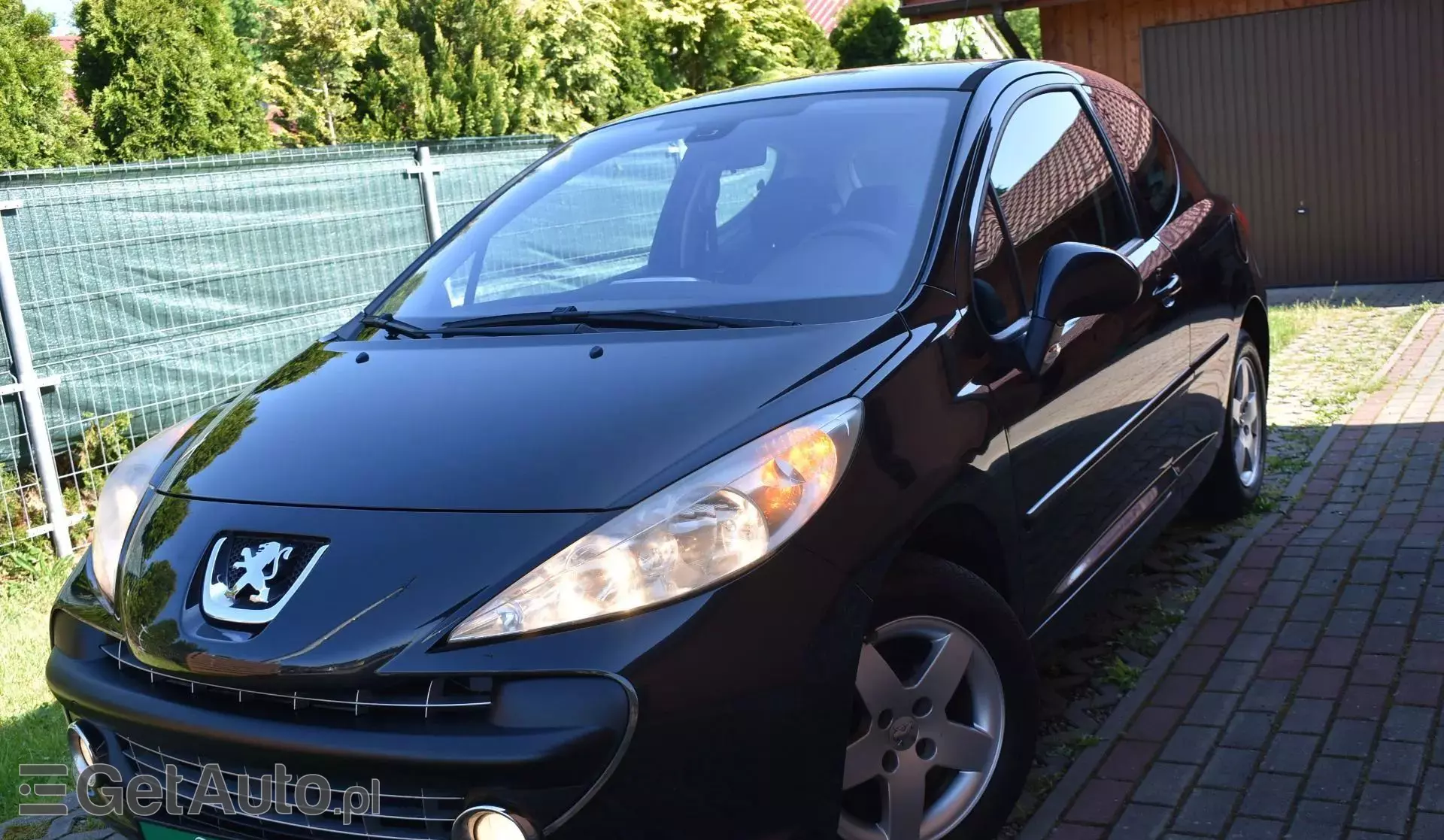 PEUGEOT 207 