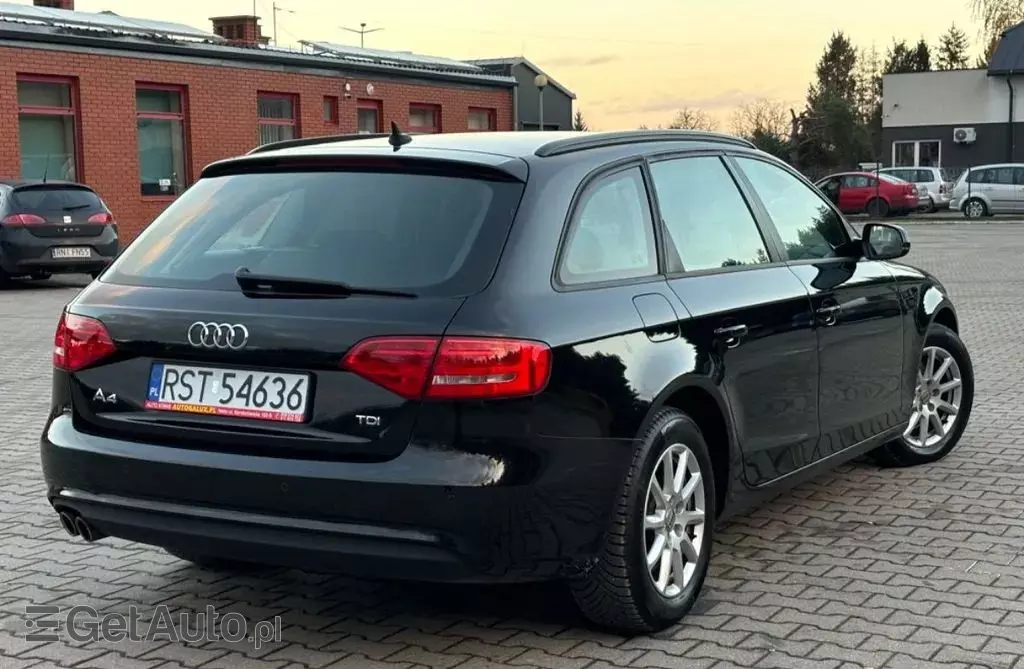 AUDI A4 