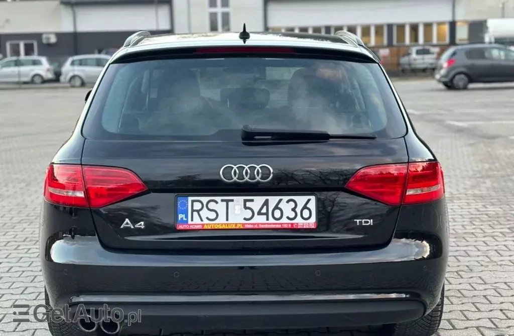 AUDI A4 