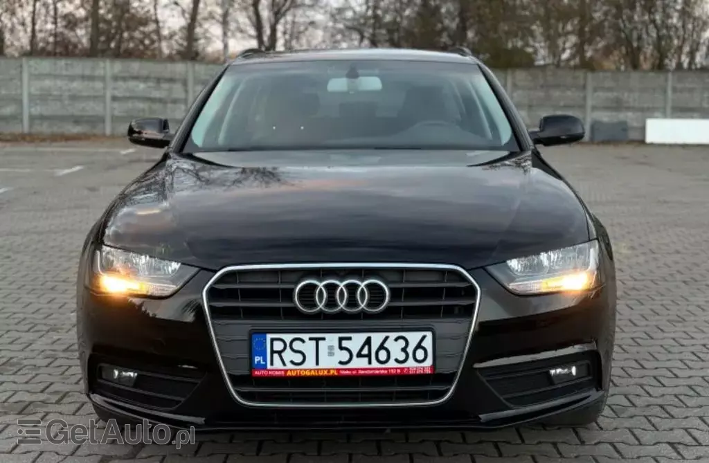 AUDI A4 