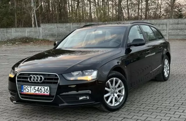 AUDI A4 