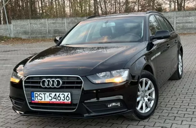 AUDI A4 