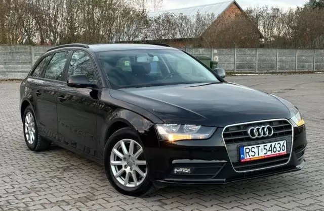 AUDI A4 