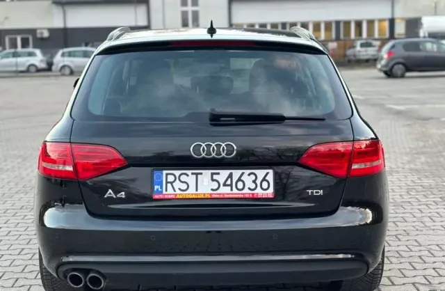 AUDI A4 