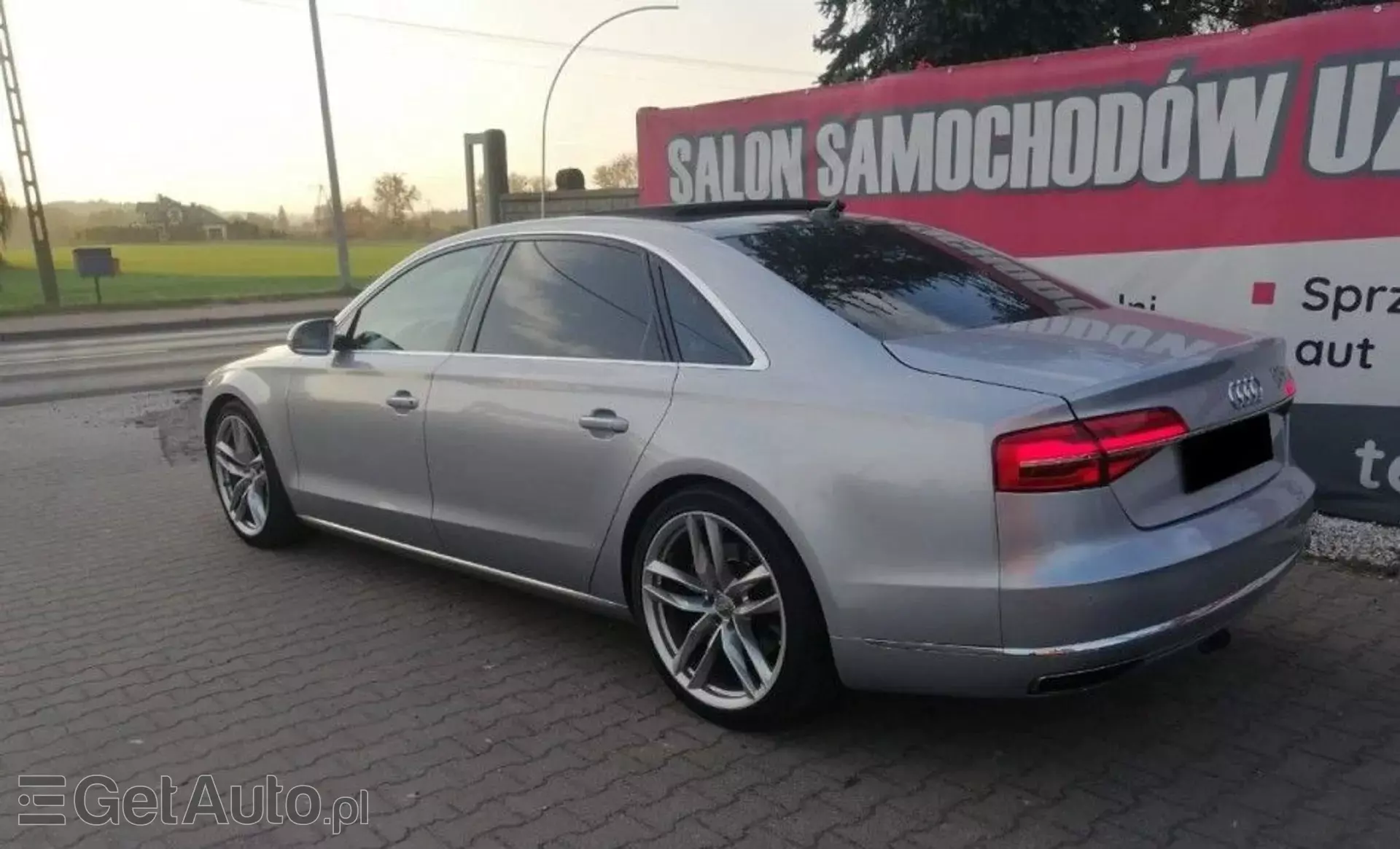 AUDI A8 