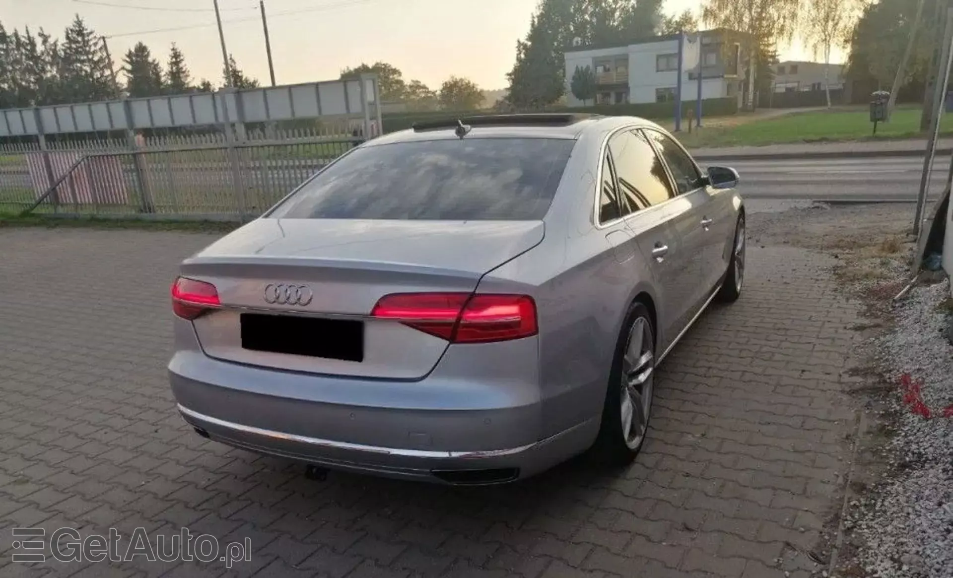 AUDI A8 