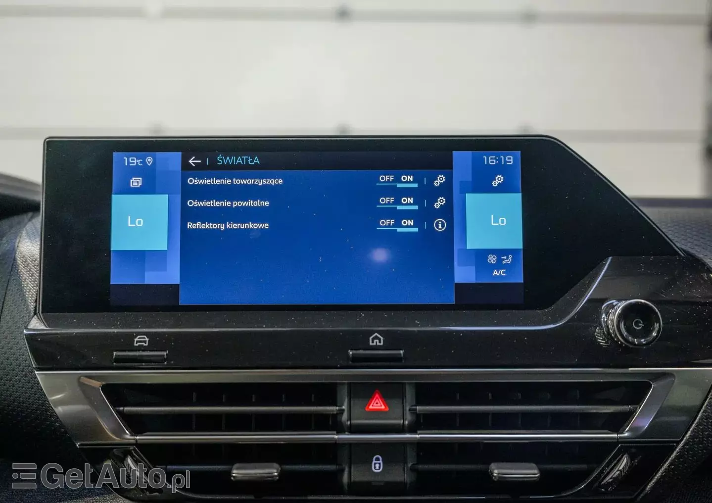 CITROËN C4 E-C4 Shine