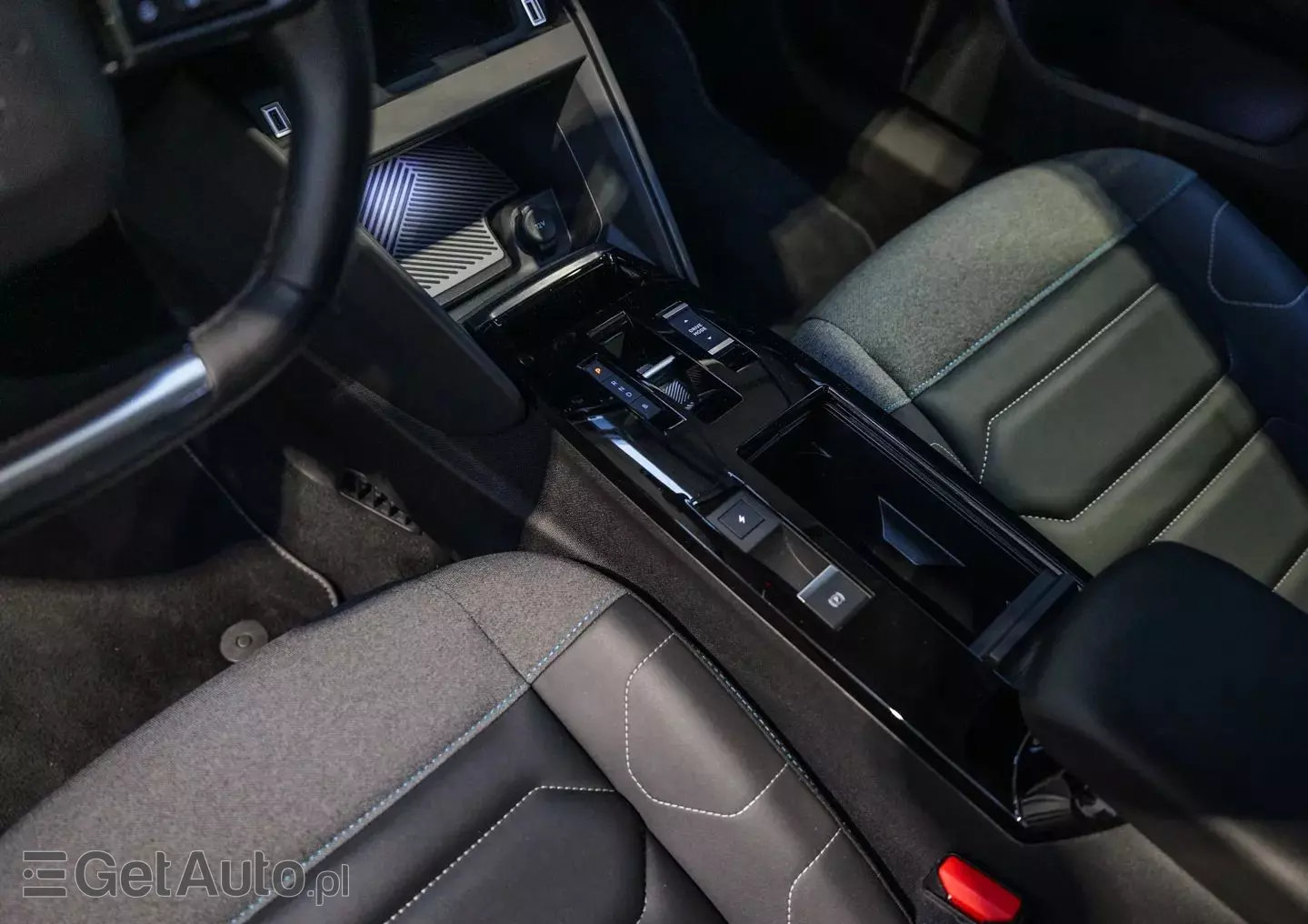 CITROËN C4 E-C4 Shine