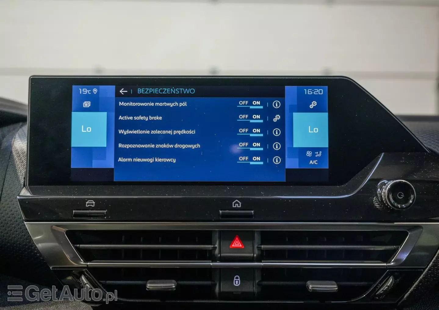 CITROËN C4 E-C4 Shine