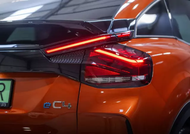 CITROËN C4 E-C4 Shine
