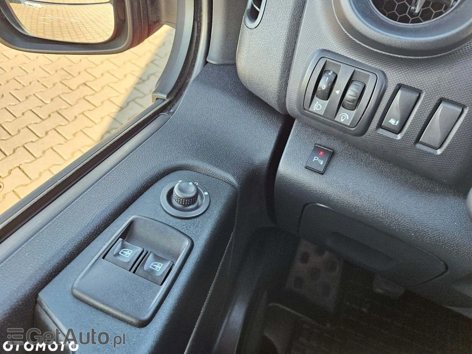 RENAULT Trafic L2H1 Pack Clim (1200)